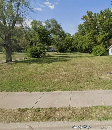 $35,000 | 3945 Pontoon Road, Granite City, IL 62040