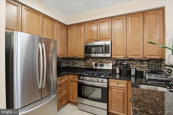 $439,900 | 801 South Greenbrier Street, Unit 103, Arlington, VA 22204
