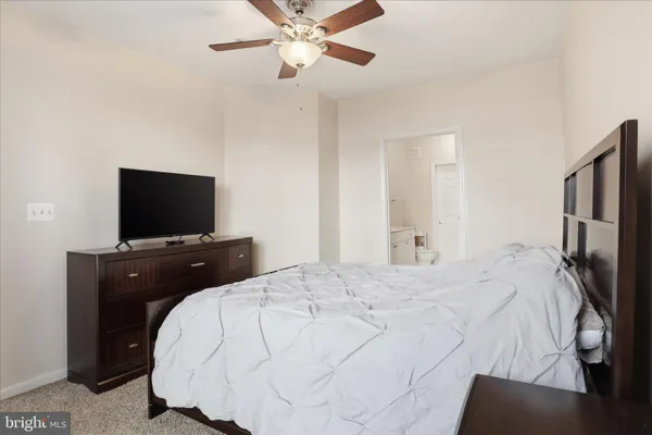 $439,900 | 801 South Greenbrier Street, Unit 103, Arlington, VA 22204