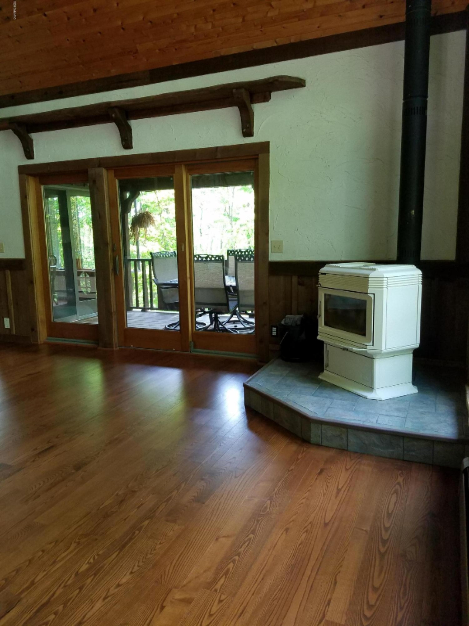 4505 Barney Road Traverse City, MI 49684 - Photo 29 of 56 Living Room