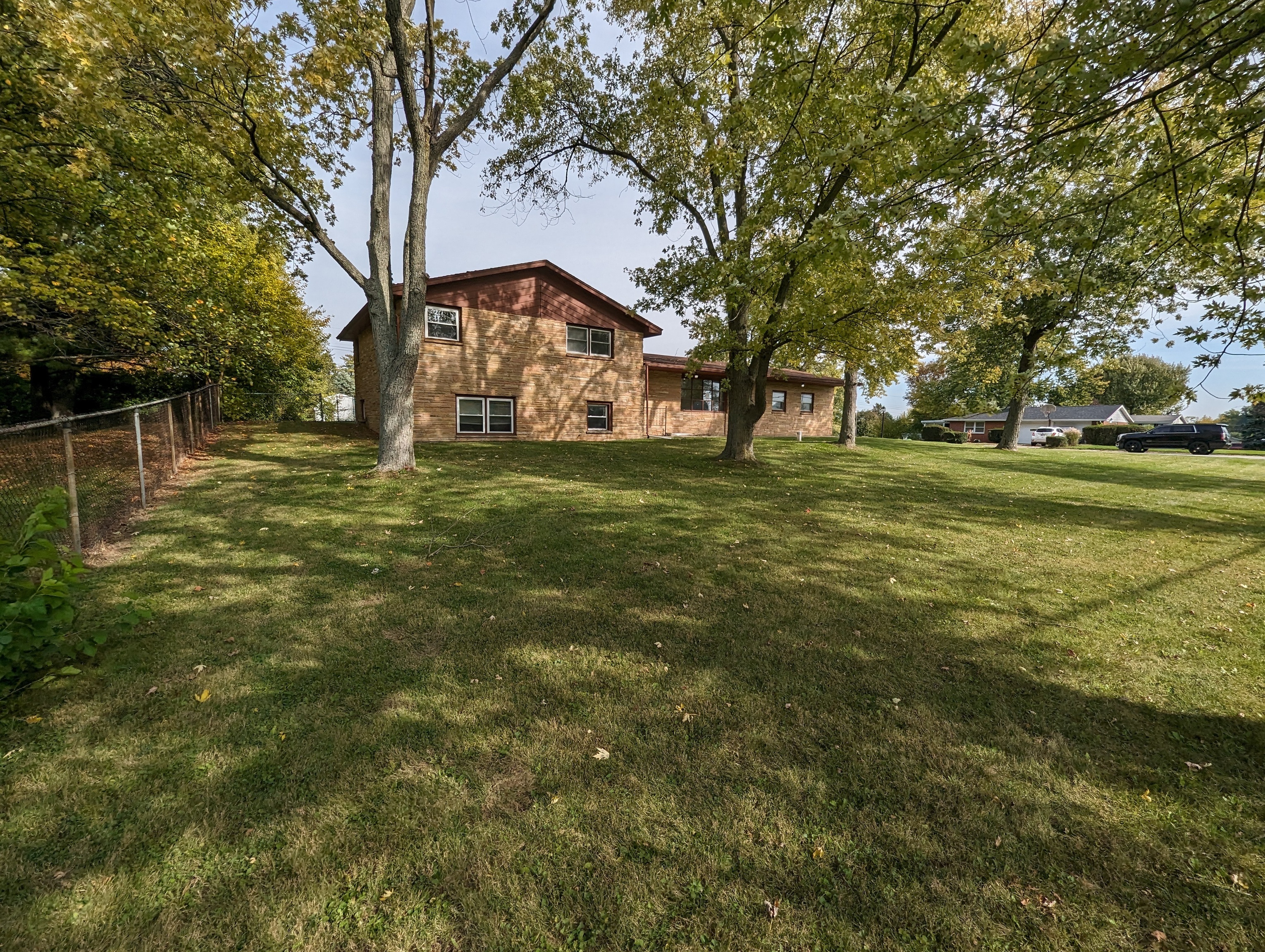 1208 East Royerton Road Muncie, IN 47303 - Photo 2 of 32 Gallery Image 2