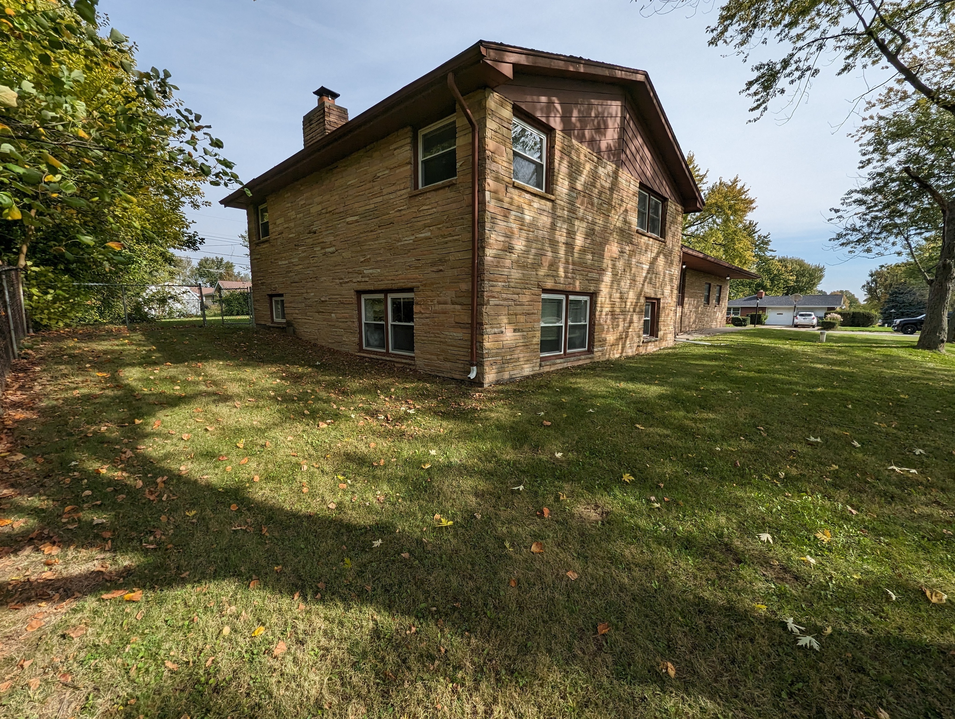 1208 East Royerton Road Muncie, IN 47303 - Photo 3 of 32 Gallery Image 3