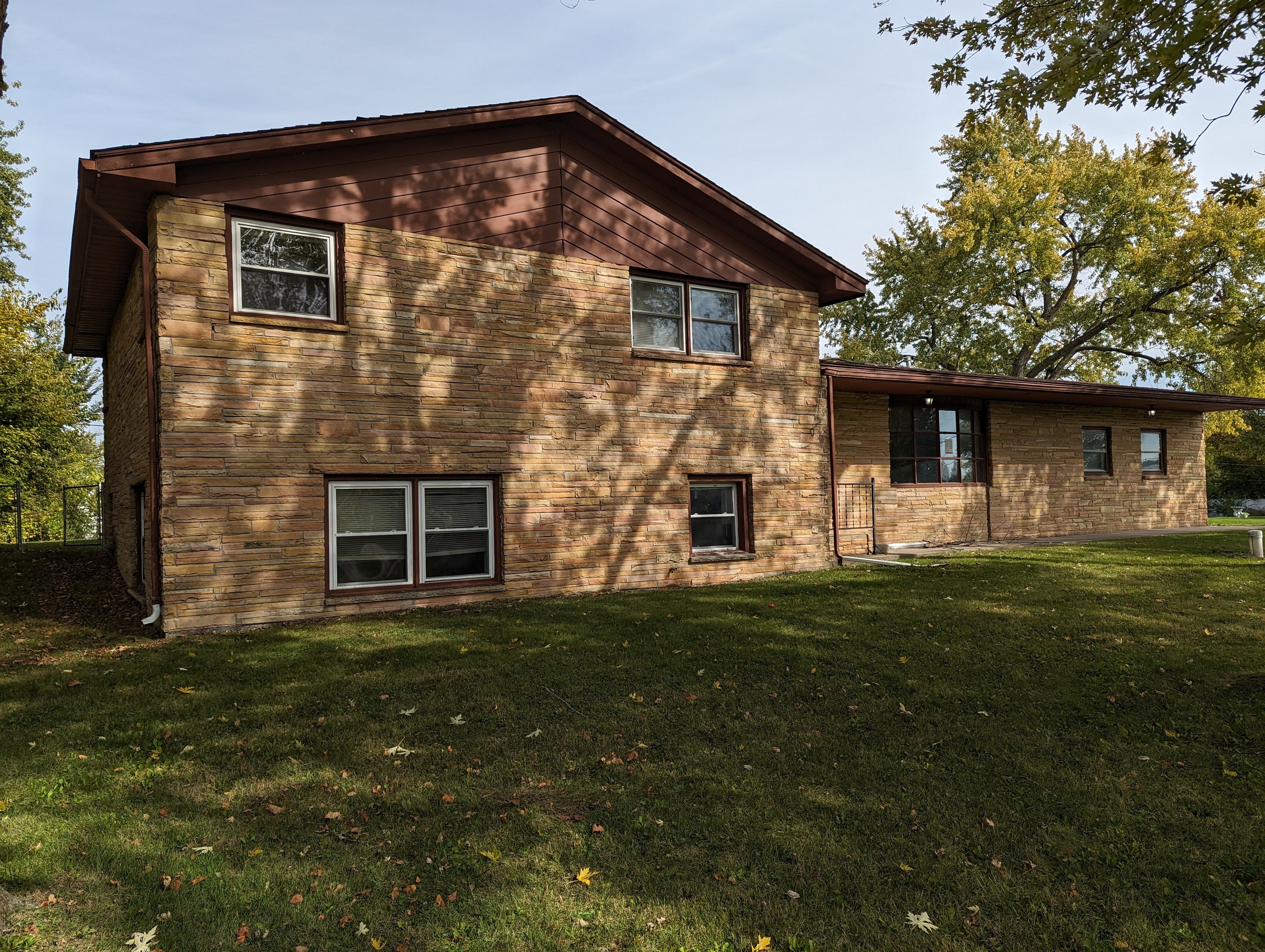1208 East Royerton Road Muncie, IN 47303 - Photo 4 of 32 Gallery Image 4
