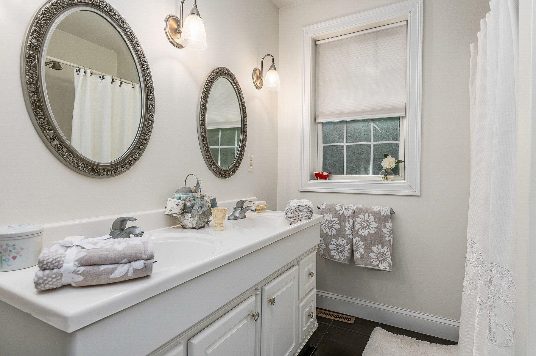 9 Katie Lane Hampton, NH 03842 - Photo 31 of 46