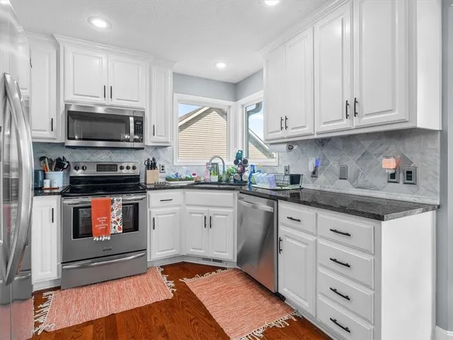 $364,000 | 4605 Stacey Way, St. Joseph, MO 64505