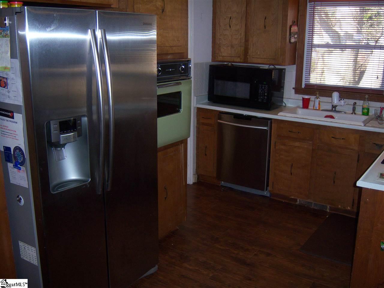 100 Hillbrook Road Taylors, SC 29687 - Photo 3 of 21 Gallery Image 3