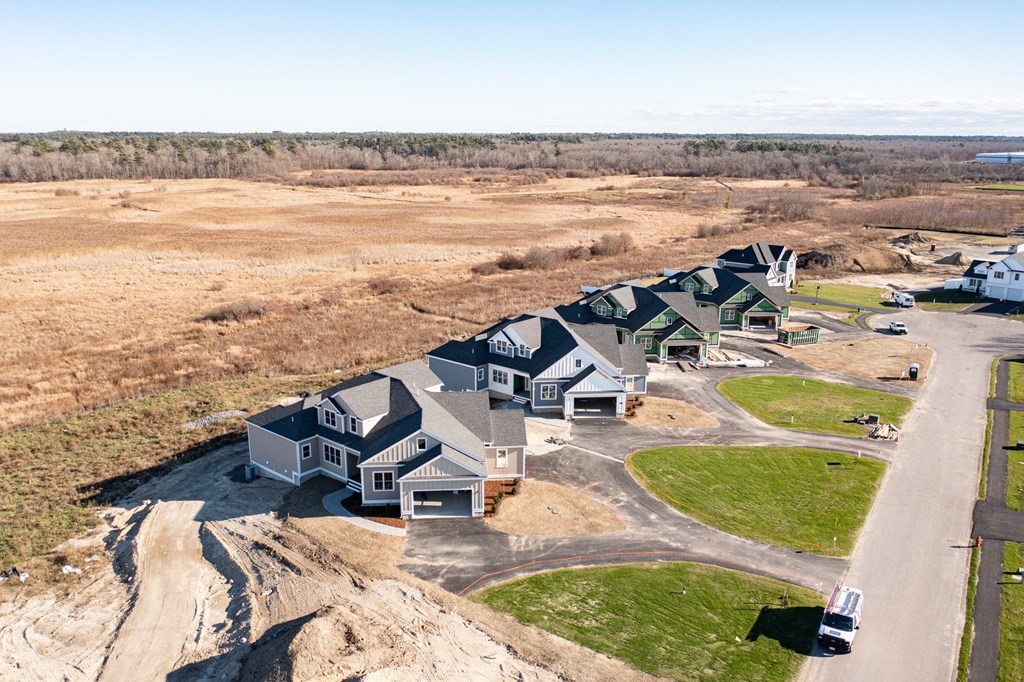 35 Metacomet Road, Unit 35 West Bridgewater, MA 02379 - Photo 30 of 34 an aerial view of a ocean beach