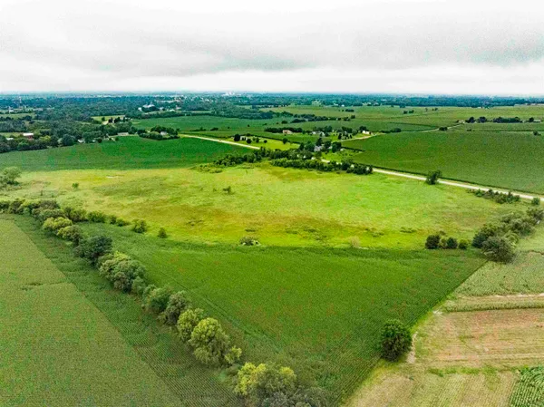 $375,000 | W11851 Highway 16/60 Columbus Wi 53925, Columbus, WI 53925