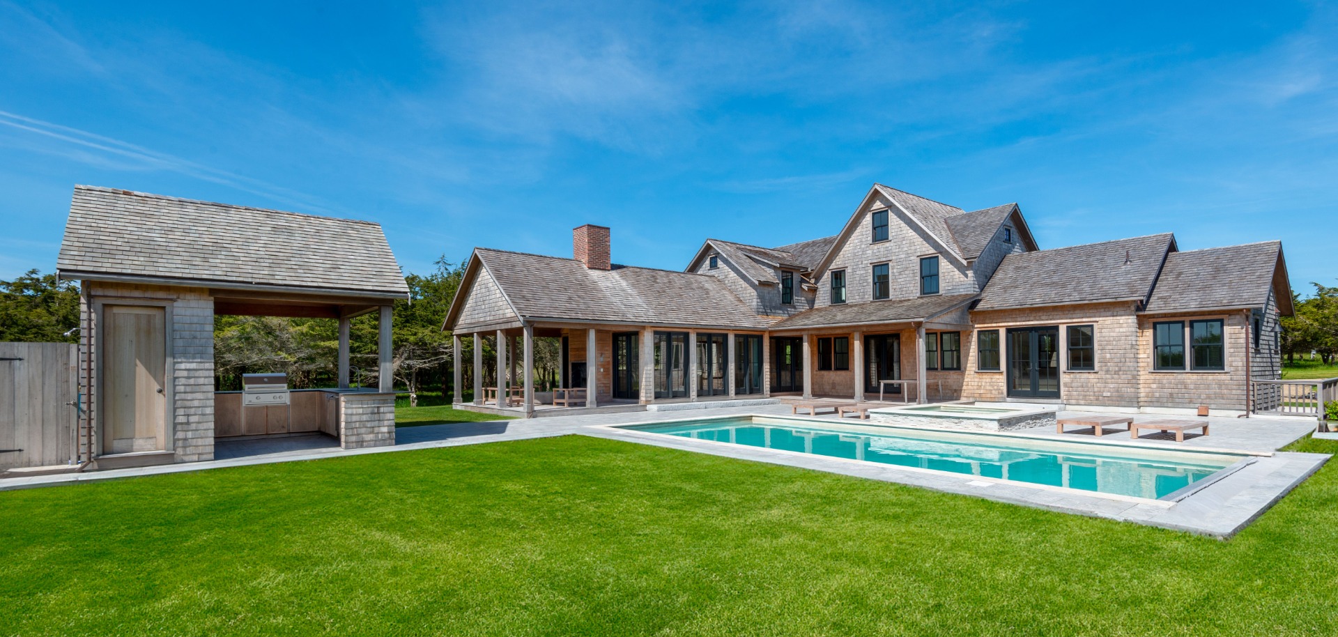 4 Windsor Road Nantucket, MA 02554 - Photo 3 of 57 Gallery Image 3