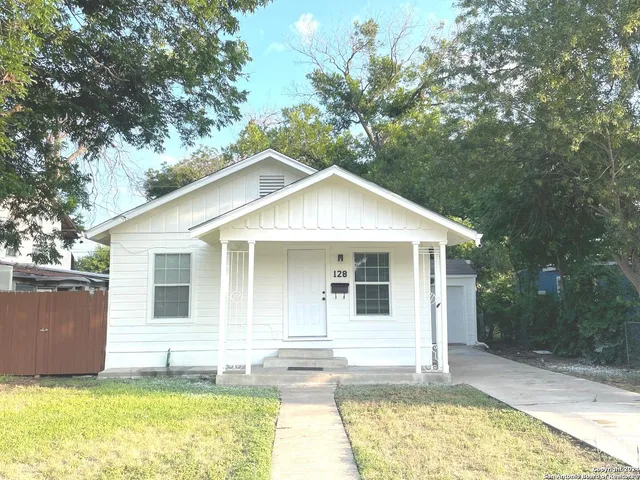 $1,300 | 128 Vanderbilt Street, San Antonio, TX 78210