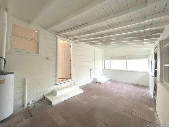 $1,300 | 128 Vanderbilt Street, San Antonio, TX 78210