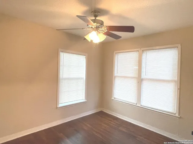 $1,300 | 128 Vanderbilt Street, San Antonio, TX 78210
