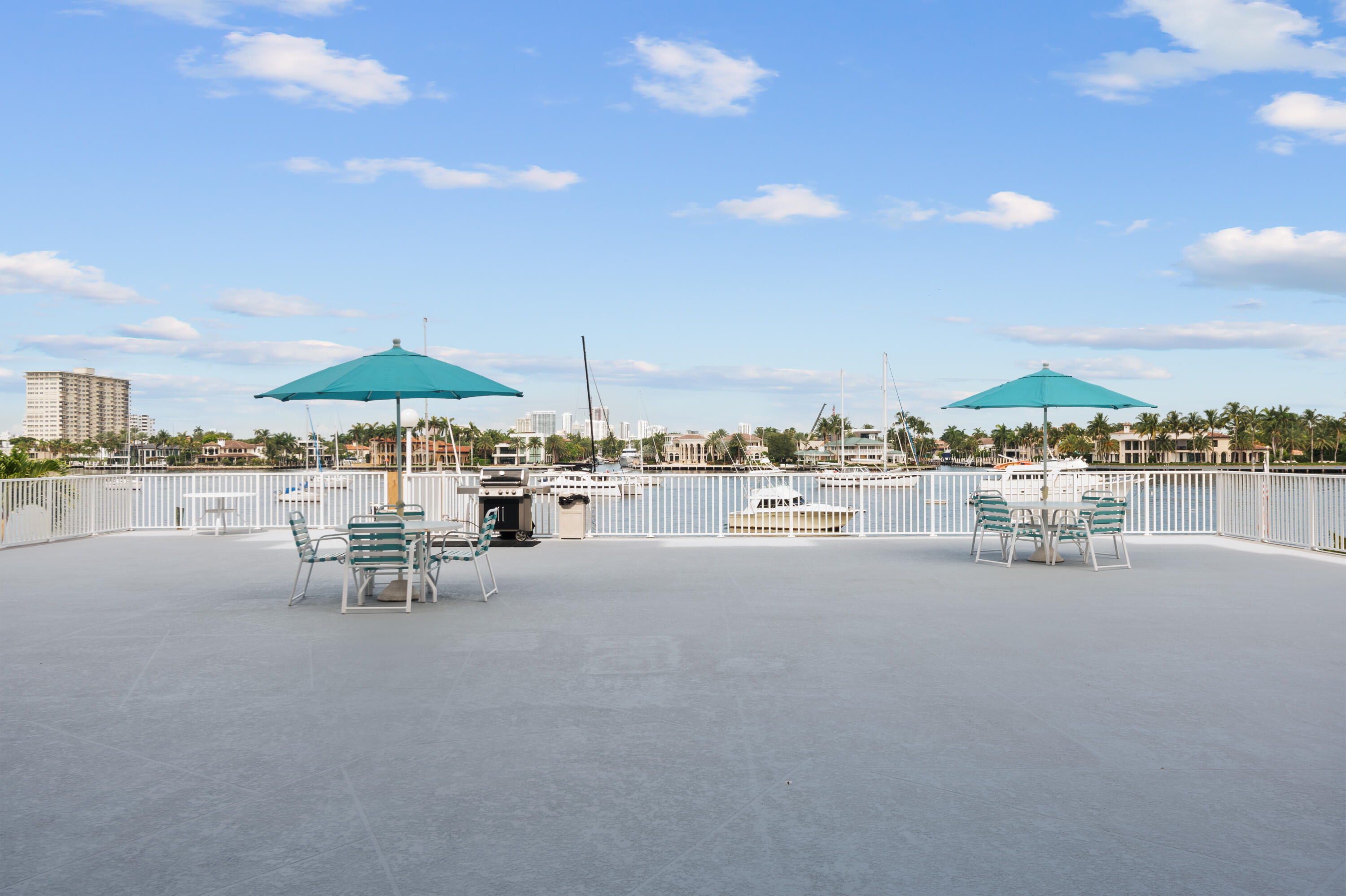 95 North Birch Road, Unit 304 Fort Lauderdale, FL 33304 - Photo 31 of 35 DSC_8533