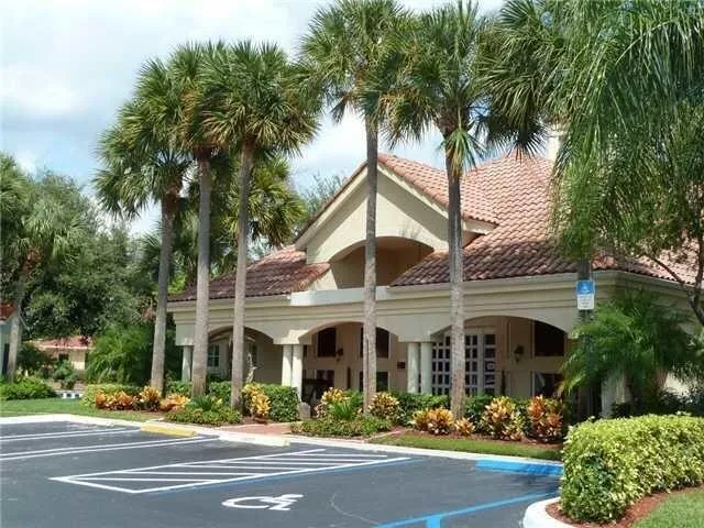 $1,950 | 815 West Boynton Beach Boulevard, Unit 12101, Boynton Beach, FL 33426