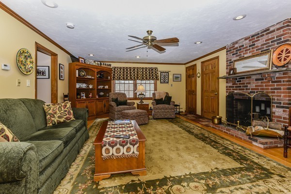 21 Raven Road Canton, MA 02021 - Photo 11 of 27