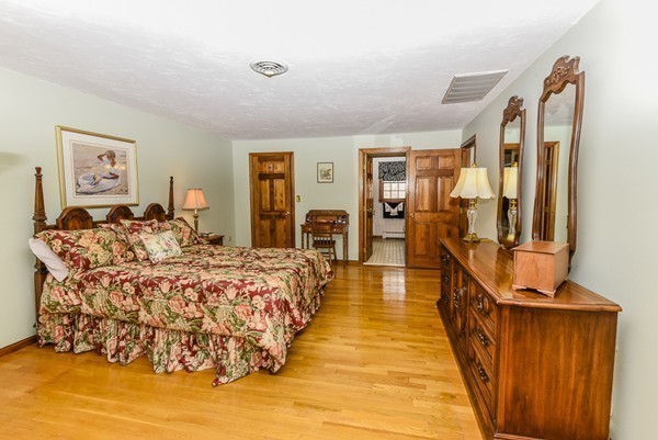 21 Raven Road Canton, MA 02021 - Photo 17 of 27