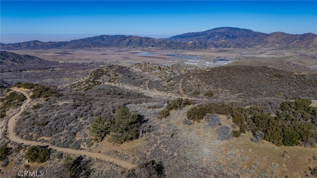 23131 Constance Way Tehachapi, CA 93561 - Photo 14 of 18 a view of mountain and a mountain view in middle