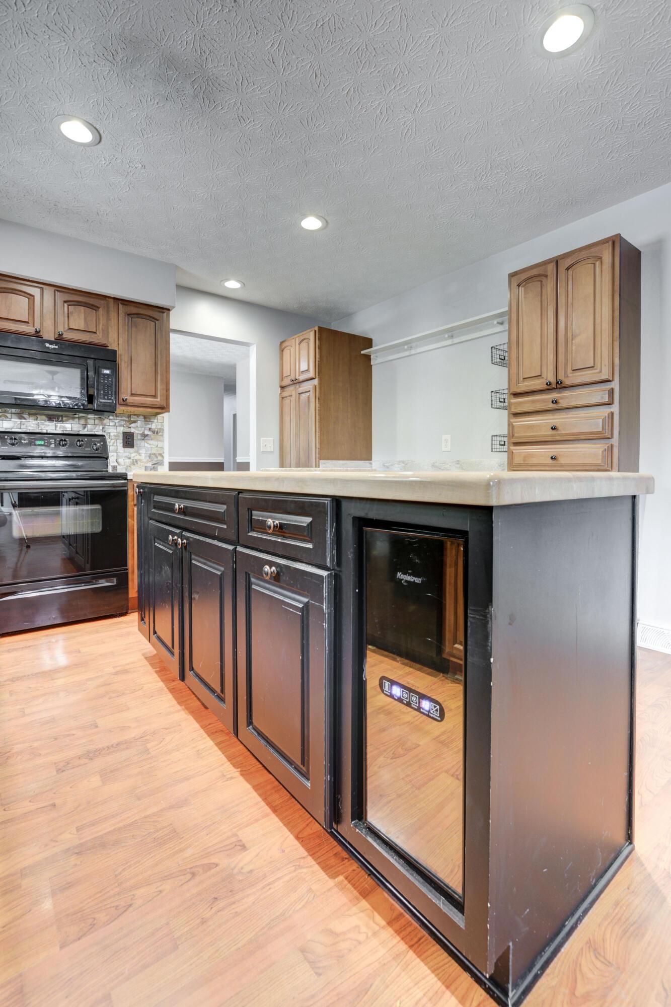 324 Watling Road Columbus, OH 43230 - Photo 48 of 68 0049