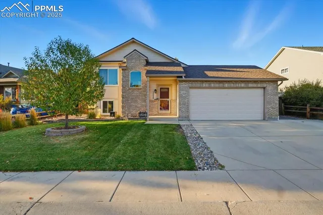 $425,000 | 3280 Bunker Hill Drive, Colorado Springs, CO 80920