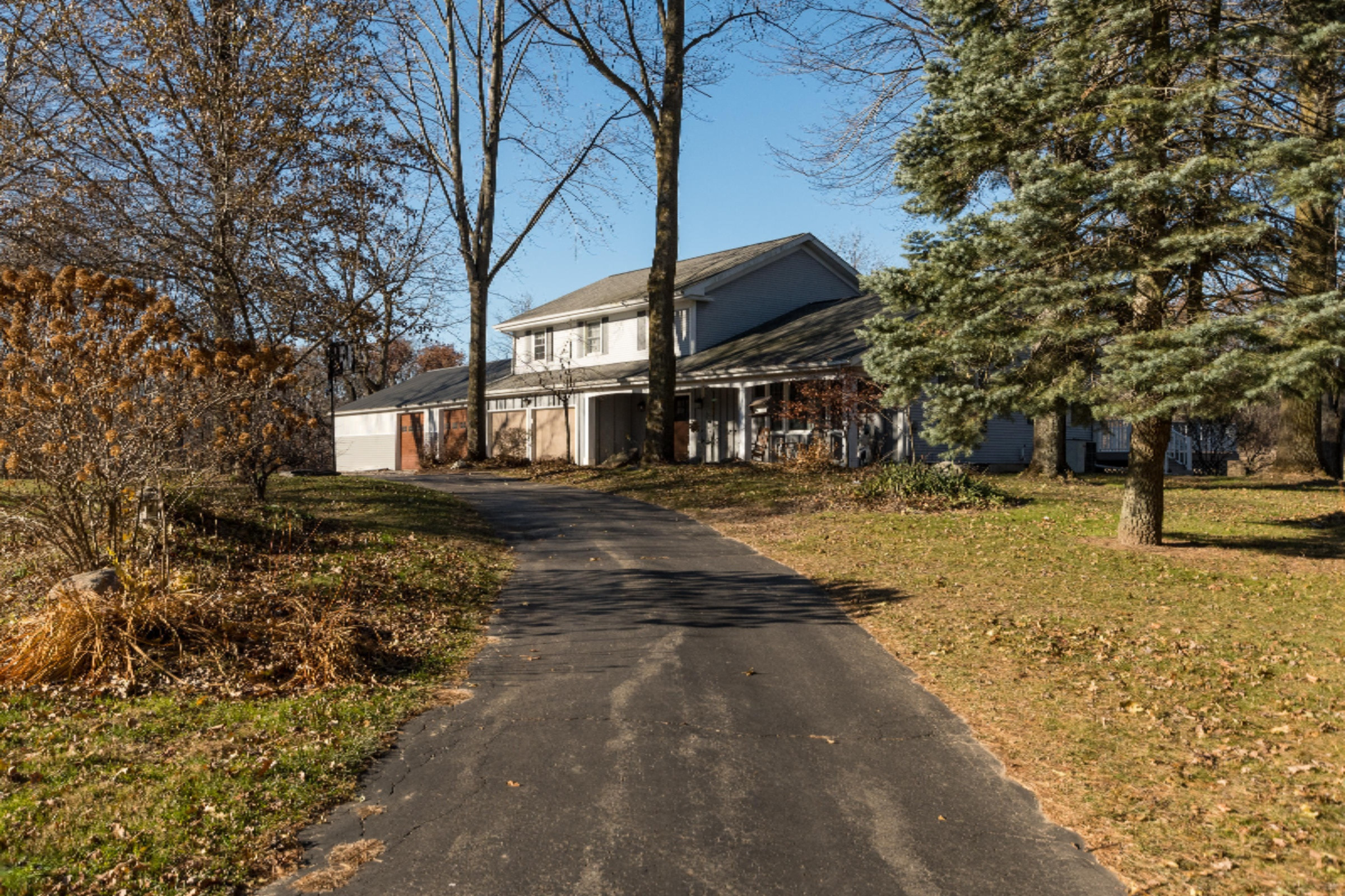 10342 Hoffman Road Marcellus, MI 49067 - Photo 4 of 56 10342 Hoffman-39
