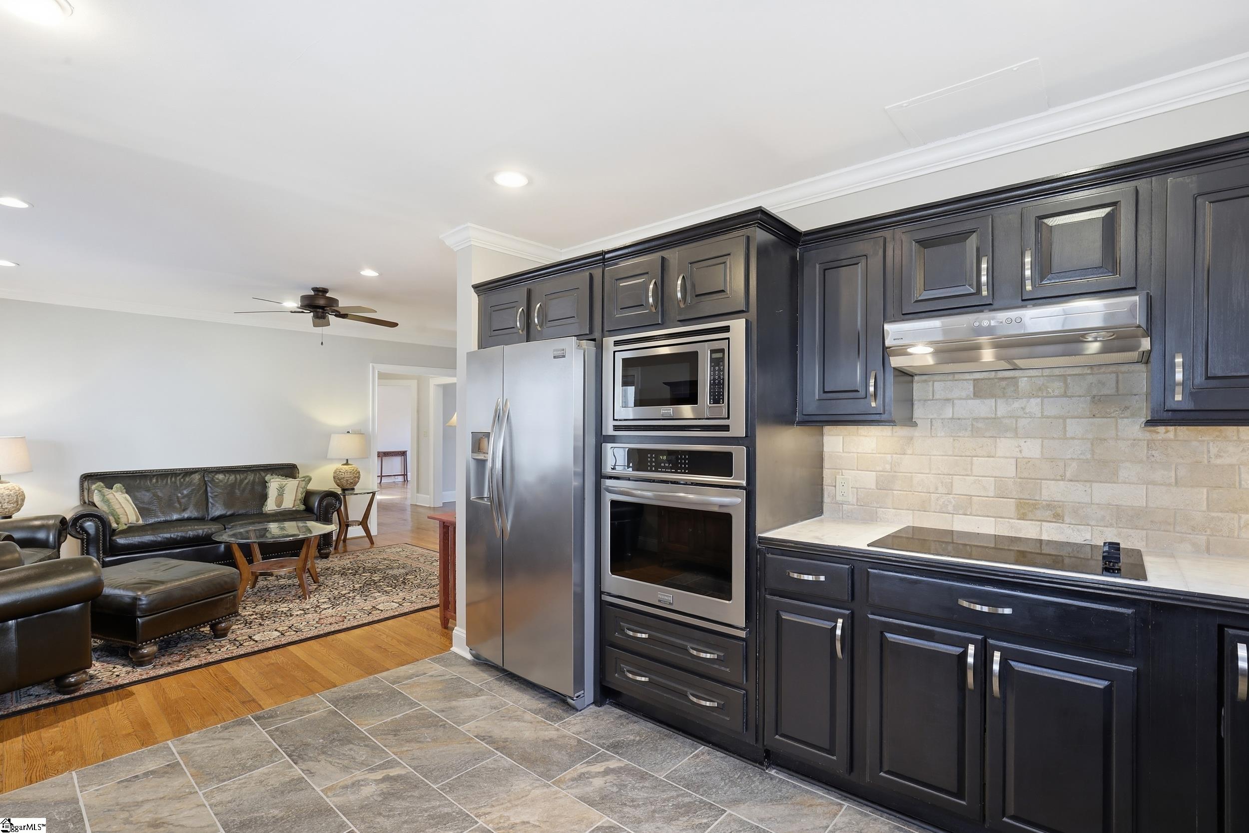 304 East 2nd Avenue Easley, SC 29640 - Photo 13 of 37