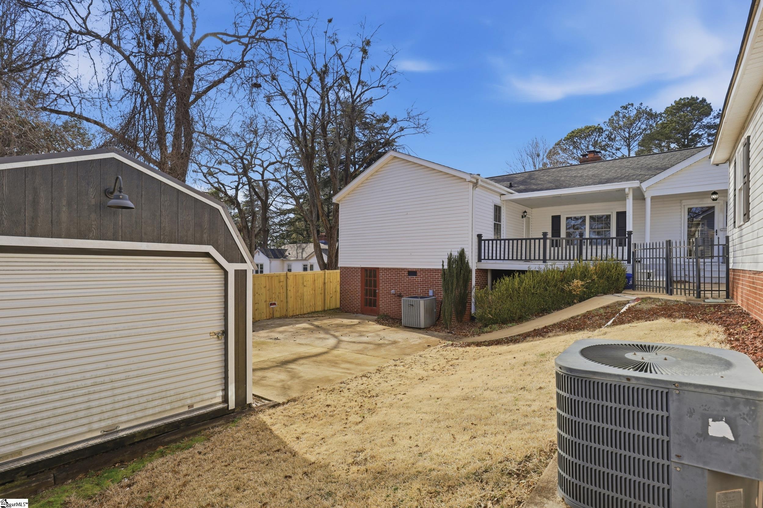 304 East 2nd Avenue Easley, SC 29640 - Photo 31 of 37