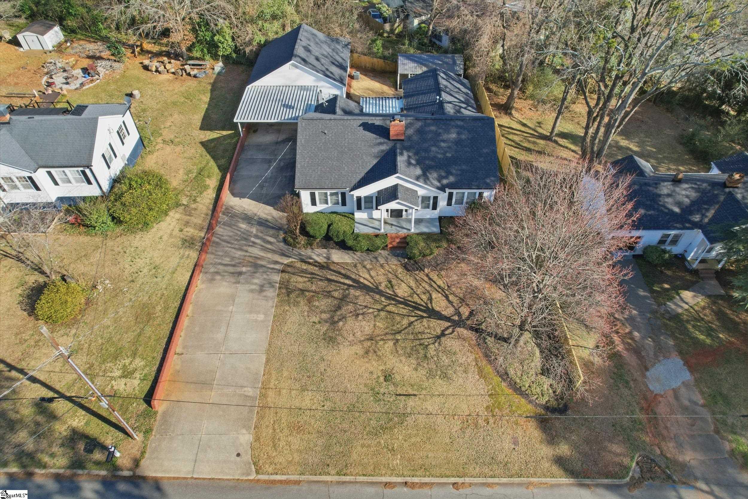304 East 2nd Avenue Easley, SC 29640 - Photo 35 of 37