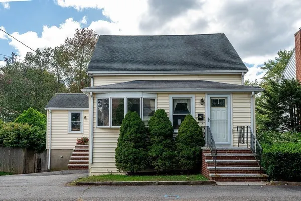 $579,900 | 34 Trenton Road, Dedham, MA 02026