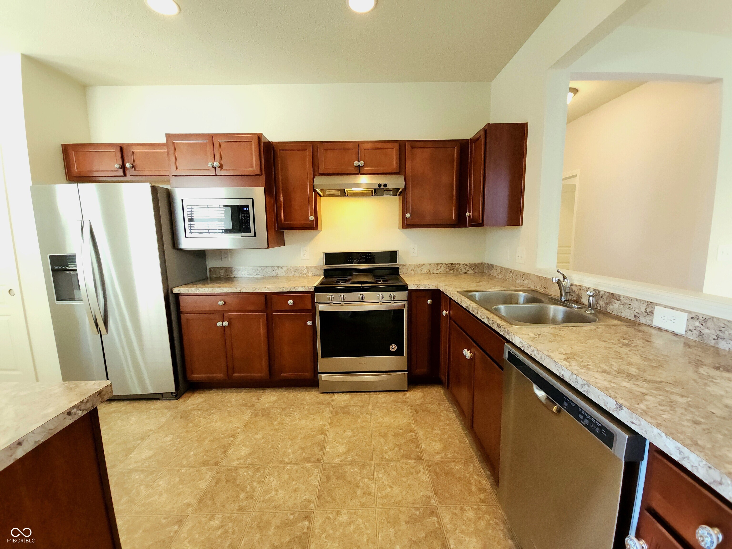 4889 Lilium Drive Plainfield, IN 46168 - Photo 8 of 54