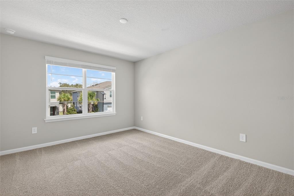 3350 Timber Xing Avenue Brandon, FL 33511 - Photo 25 of 35 an empty room with windows