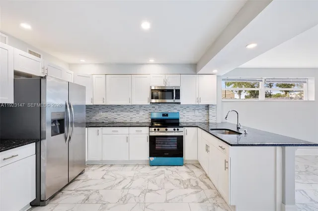 $699,000 | 112 Milton Street, Lantana, FL 33462