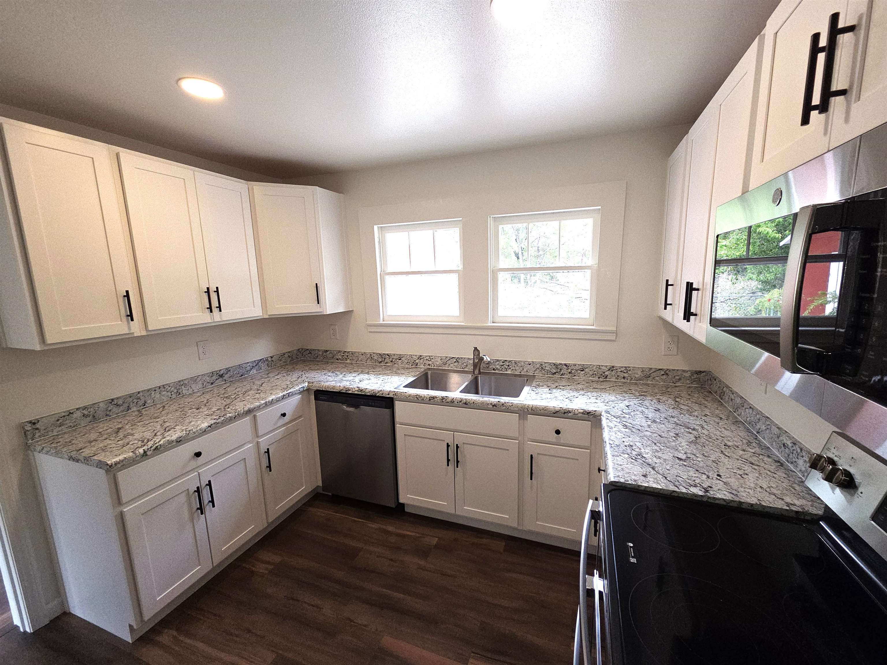 19285 Highway 12 Bristol, FL 32321 - Photo 5 of 25