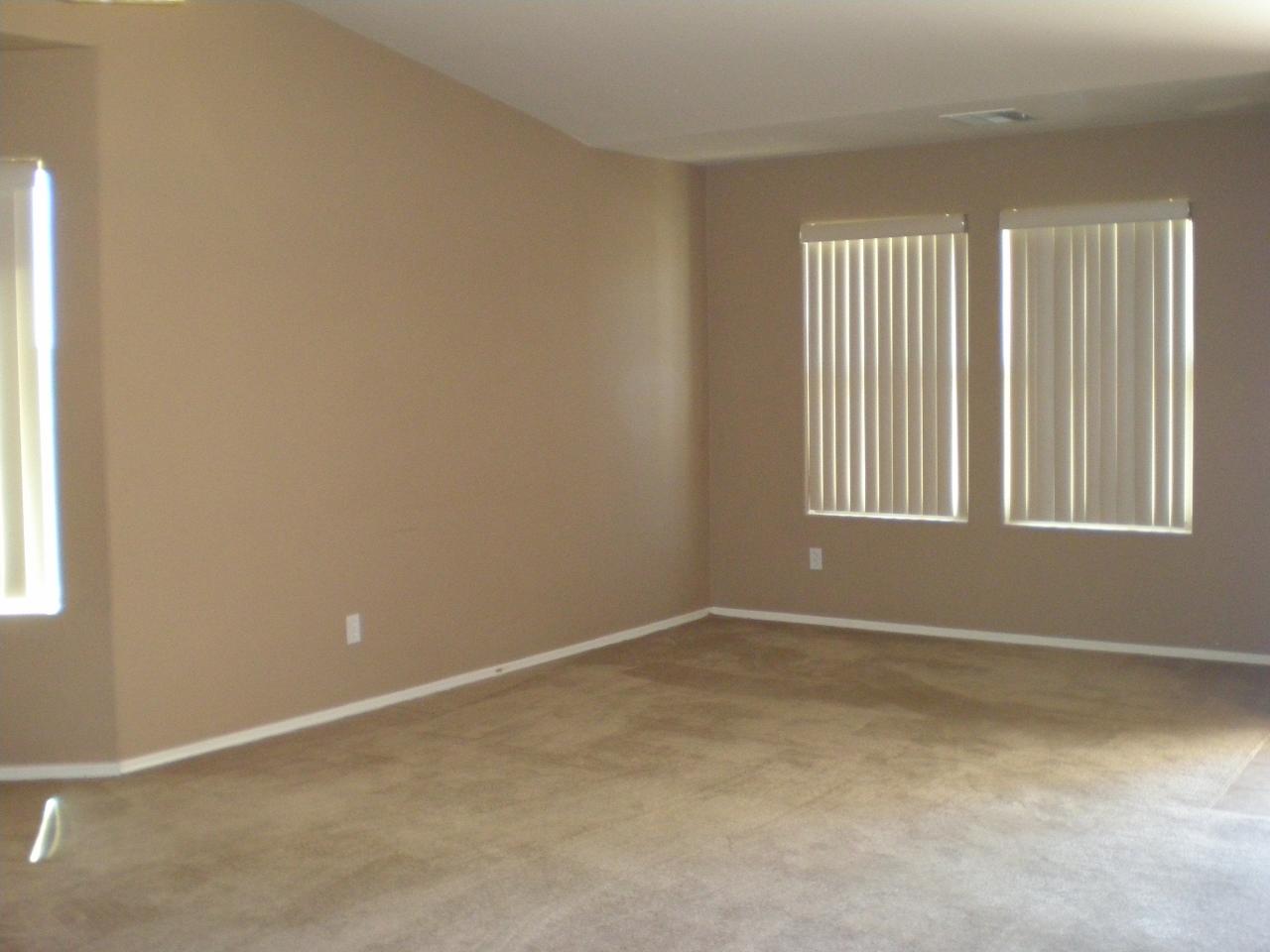 42 Mountain View Road Queen Creek, AZ 85143 - Photo 3 of 9 Living Room