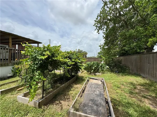 $239,900 | 127 Copano Heights Boulevard, Rockport, TX 78382