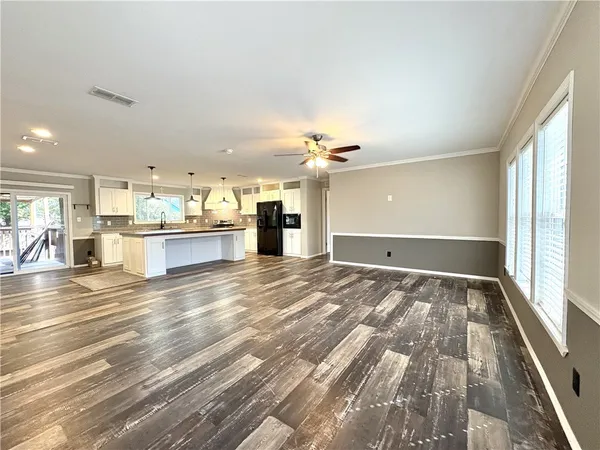 $239,900 | 127 Copano Heights Boulevard, Rockport, TX 78382