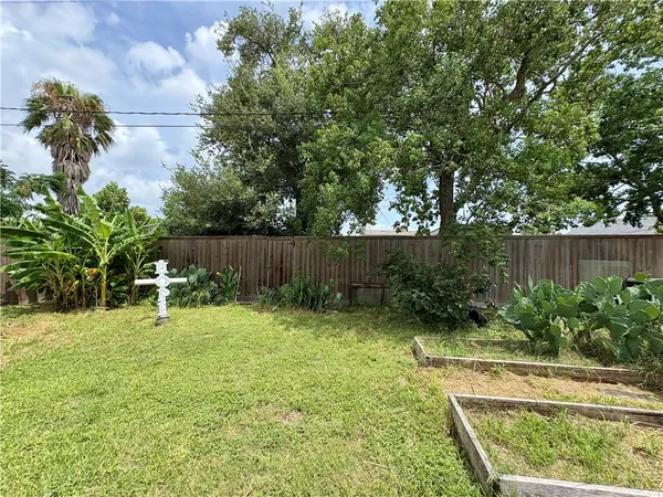 $239,900 | 127 Copano Heights Boulevard, Rockport, TX 78382