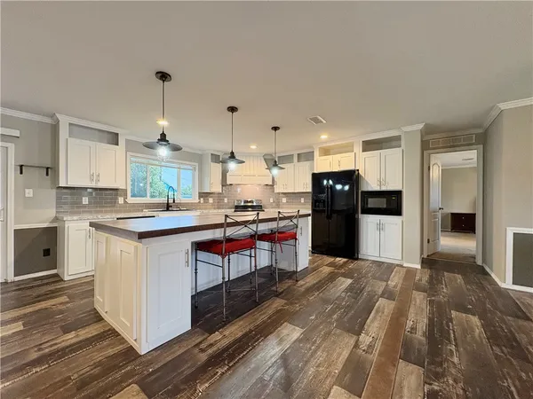 $239,900 | 127 Copano Heights Boulevard, Rockport, TX 78382