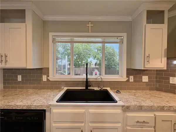 $239,900 | 127 Copano Heights Boulevard, Rockport, TX 78382