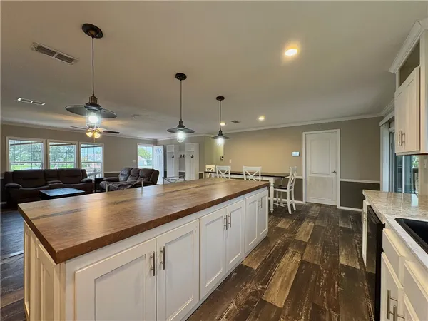 $239,900 | 127 Copano Heights Boulevard, Rockport, TX 78382