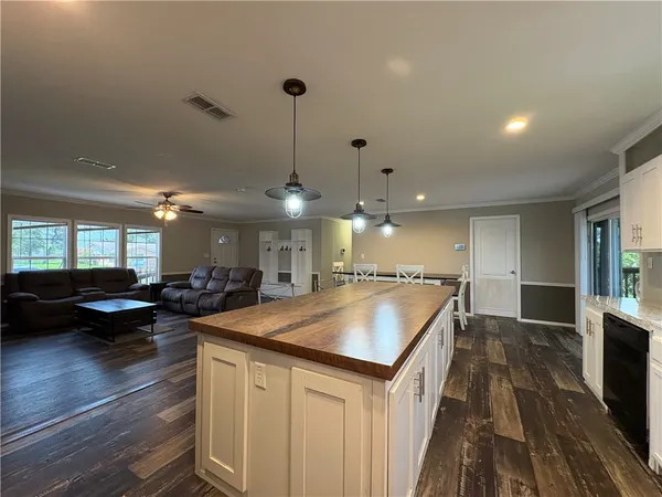 $239,900 | 127 Copano Heights Boulevard, Rockport, TX 78382