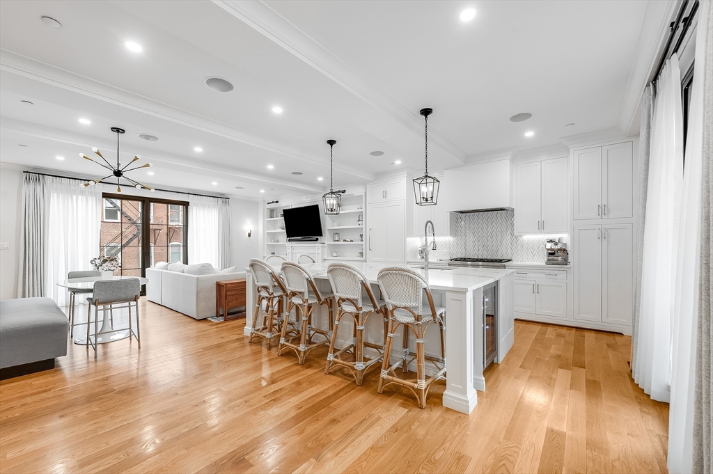 799 East 3rd Street, Unit 2 Boston, MA 02127 - Photo 1 of 40