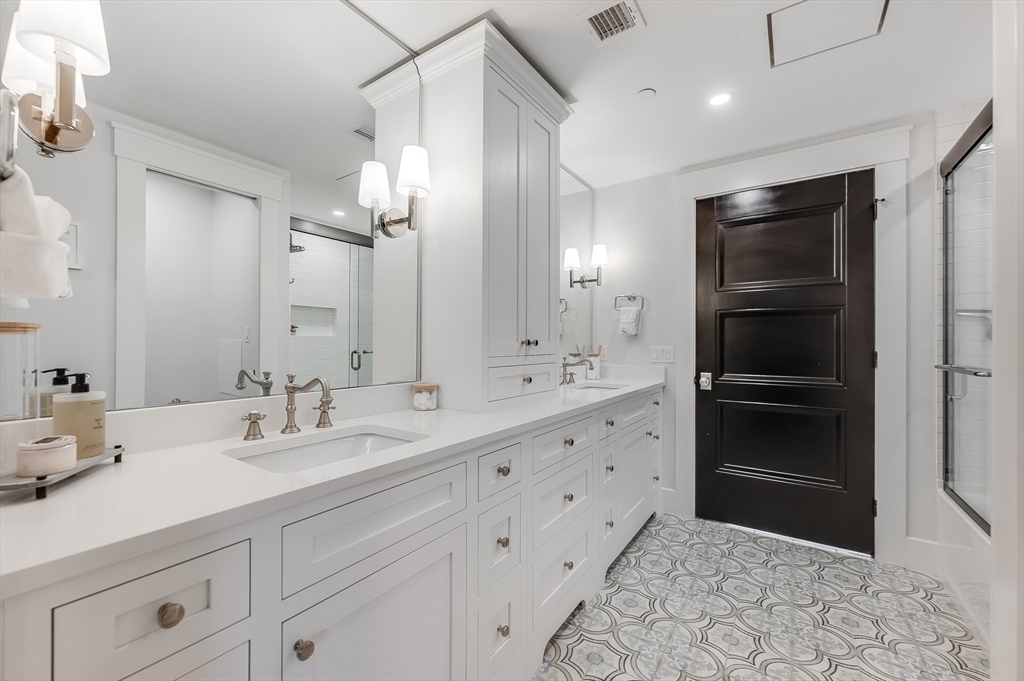 799 East 3rd Street, Unit 2 Boston, MA 02127 - Photo 23 of 40