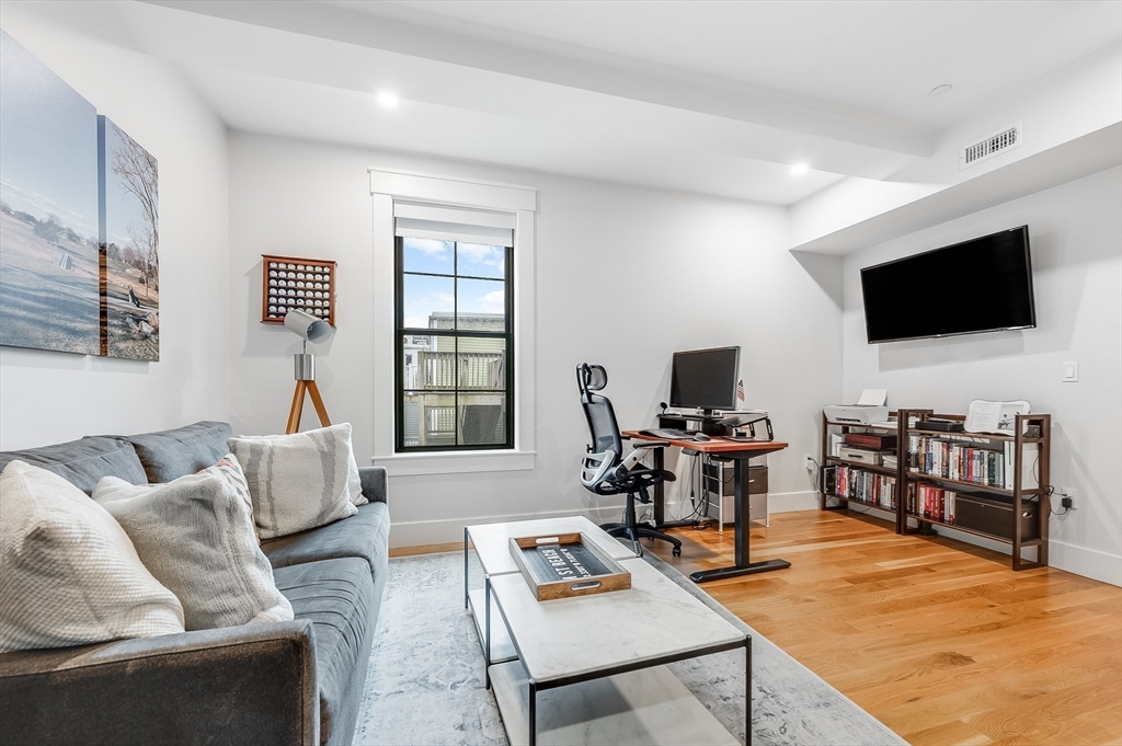 799 East 3rd Street, Unit 2 Boston, MA 02127 - Photo 27 of 40