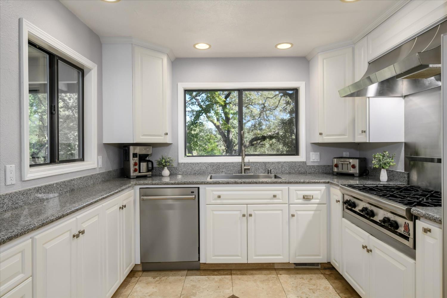 3165 Oakwood Road Cameron Park, CA 95682 - Photo 15 of 55