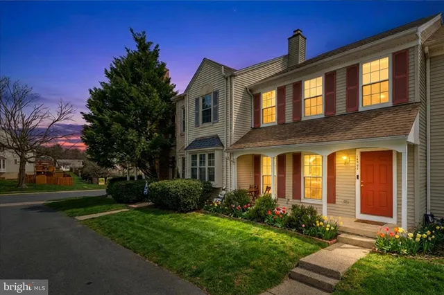 $535,000 | 14504 Ravenscar Court, Centreville, VA 20121