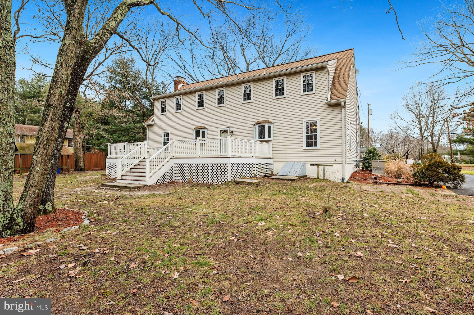 91 Hawkin Road Tabernacle, NJ 08088 - Photo 29 of 33 Exterior back with deck