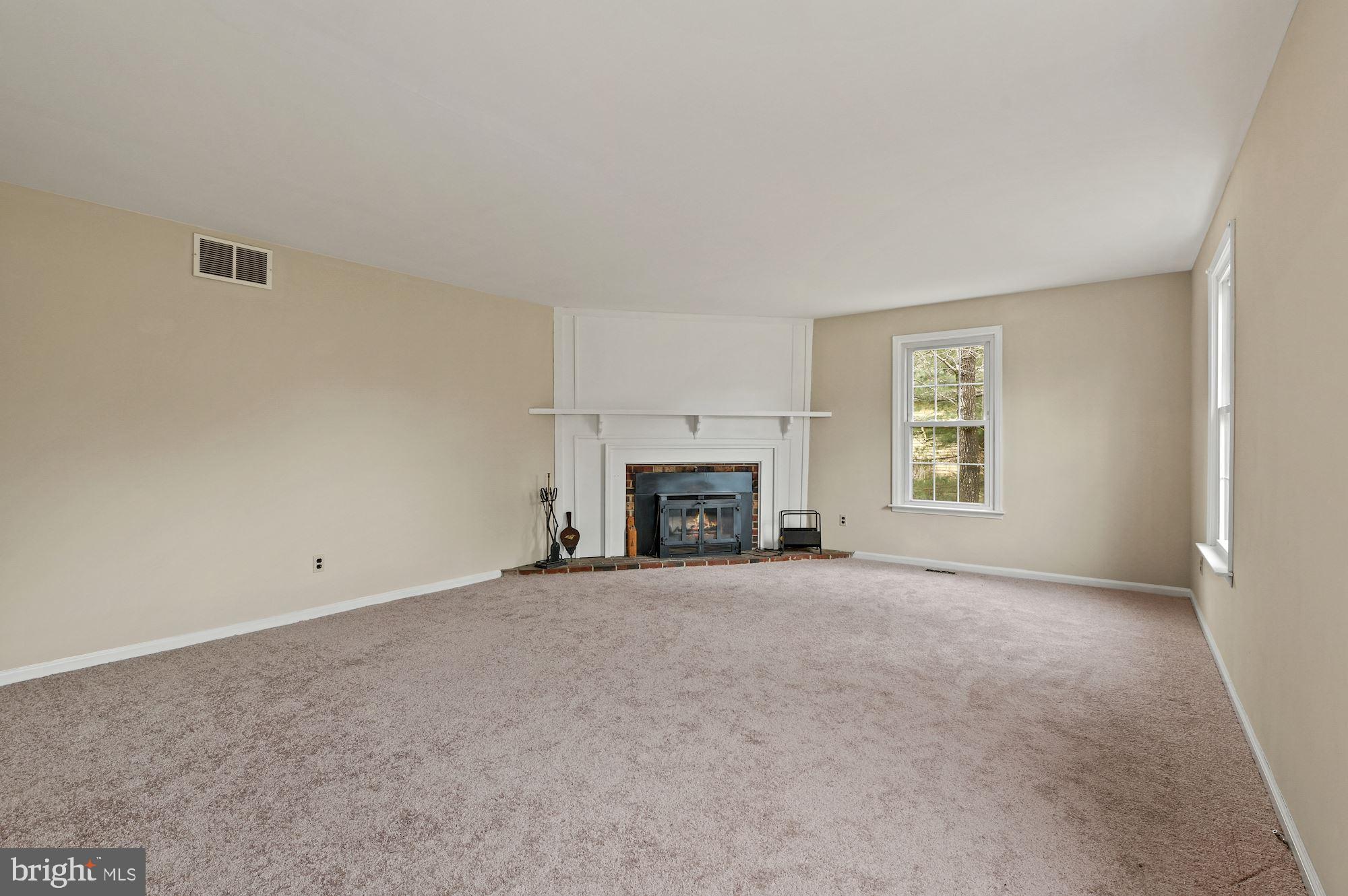 91 Hawkin Road Tabernacle, NJ 08088 - Photo 7 of 33 Living Room fireplace