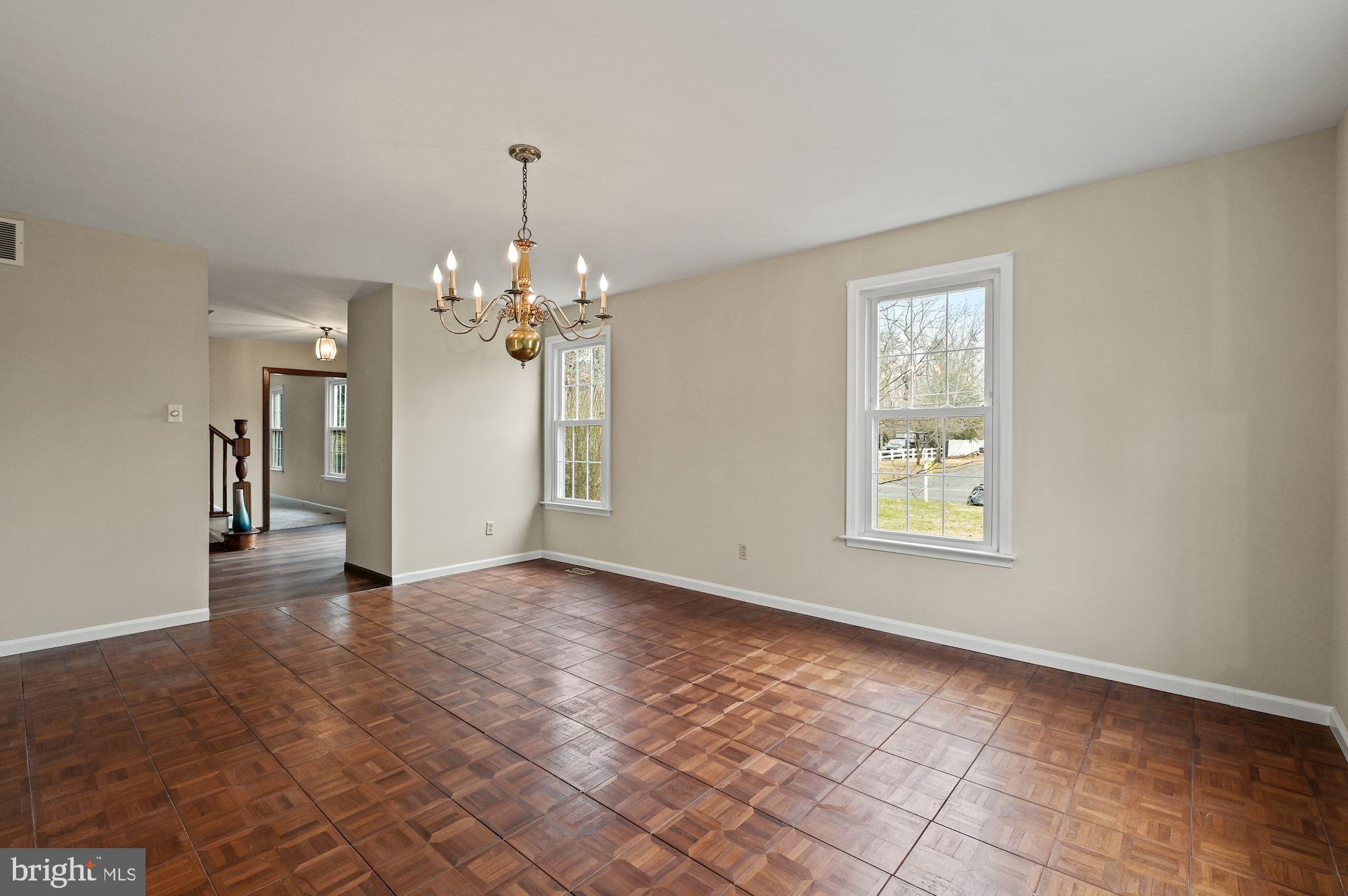 91 Hawkin Road Tabernacle, NJ 08088 - Photo 8 of 33 Formal Dining room