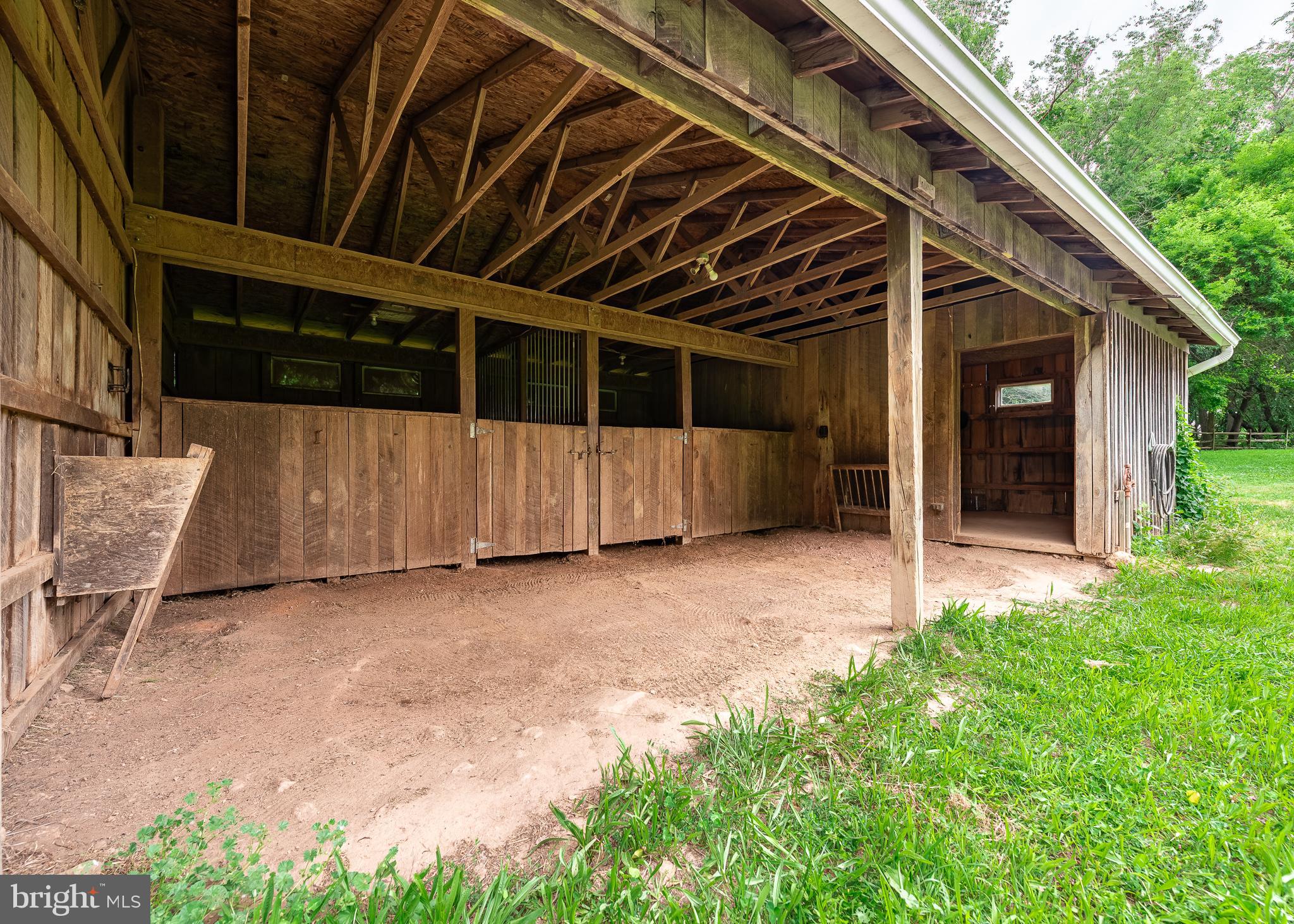 1300 Parrs Ridge Drive Spencerville, MD 20868 - Photo 55 of 73 2 stall barn with run-in