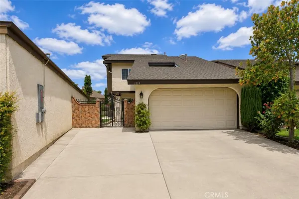 $949,000 | 1896 West Surf Drive, Anaheim, CA 92801
